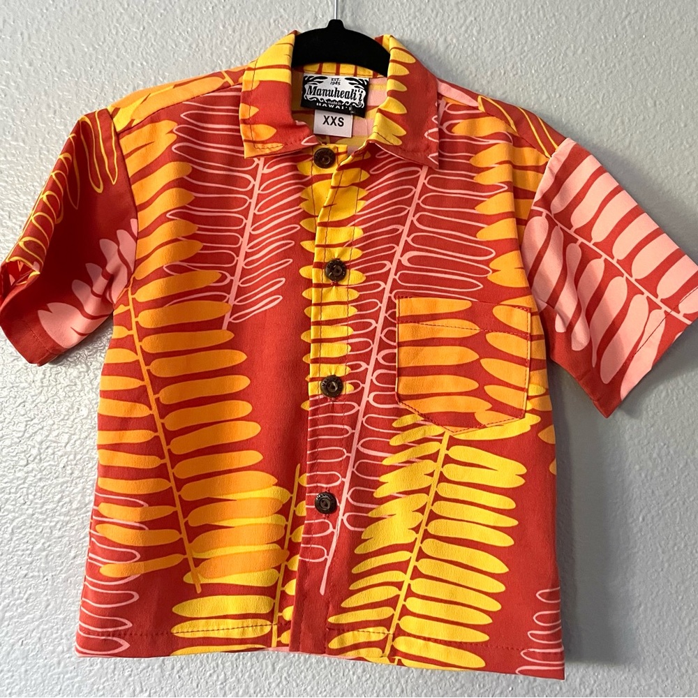 NWT Manuheali’i Toddler Aloha Shirt in print Mango - size XXS